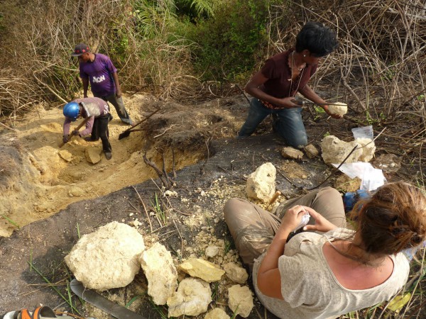 18 Local workers digging of an outcrop in Bololo, and Nancy Stevens (Ohio Univ.) and Nicole Kitambala Yaya (CRGM) sampling for microfossils