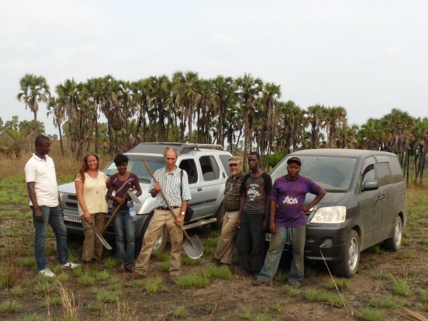 21 The team at the end of the day before leaving Bololo