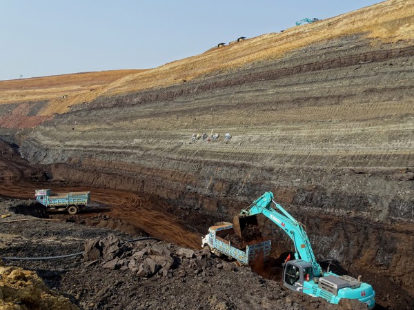 01 The Tadkeshwar Lignite Mine