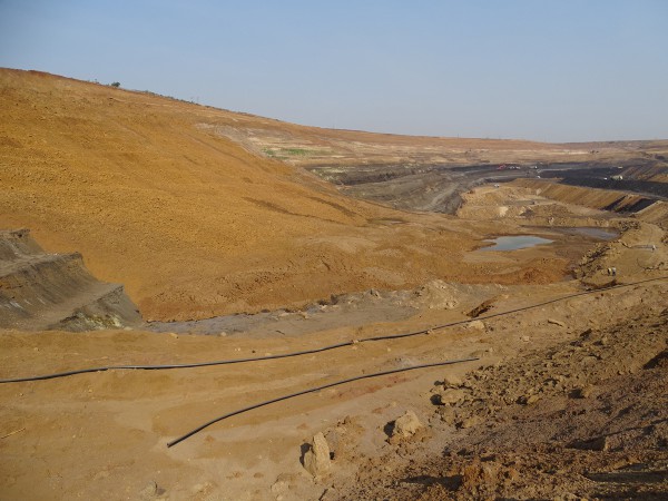 01 Section partially covered by a huge cone of sediment making some layers excavated in 2015 no more accessible